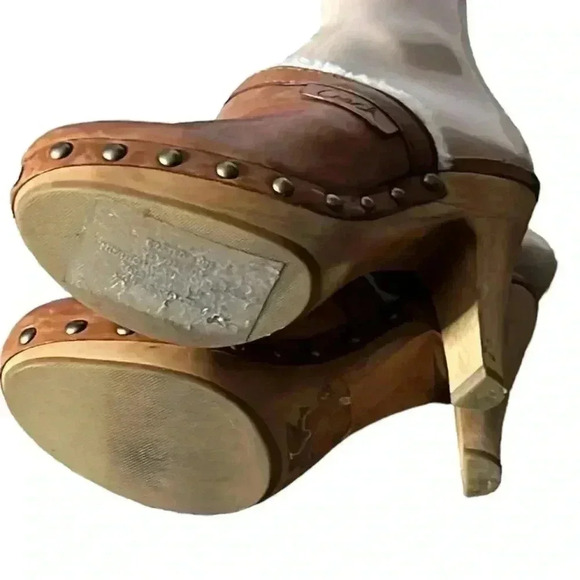 Coach Sherpa Lined Heeled Brown Studded Mules Sandal Size 6 - Picture 4 of 9